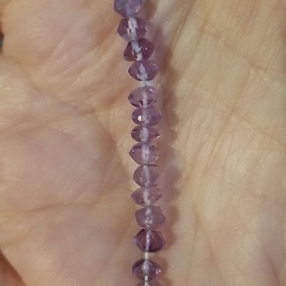 Genuine Amethyst Beads Stretch Bracelet - Picture 7 of 8